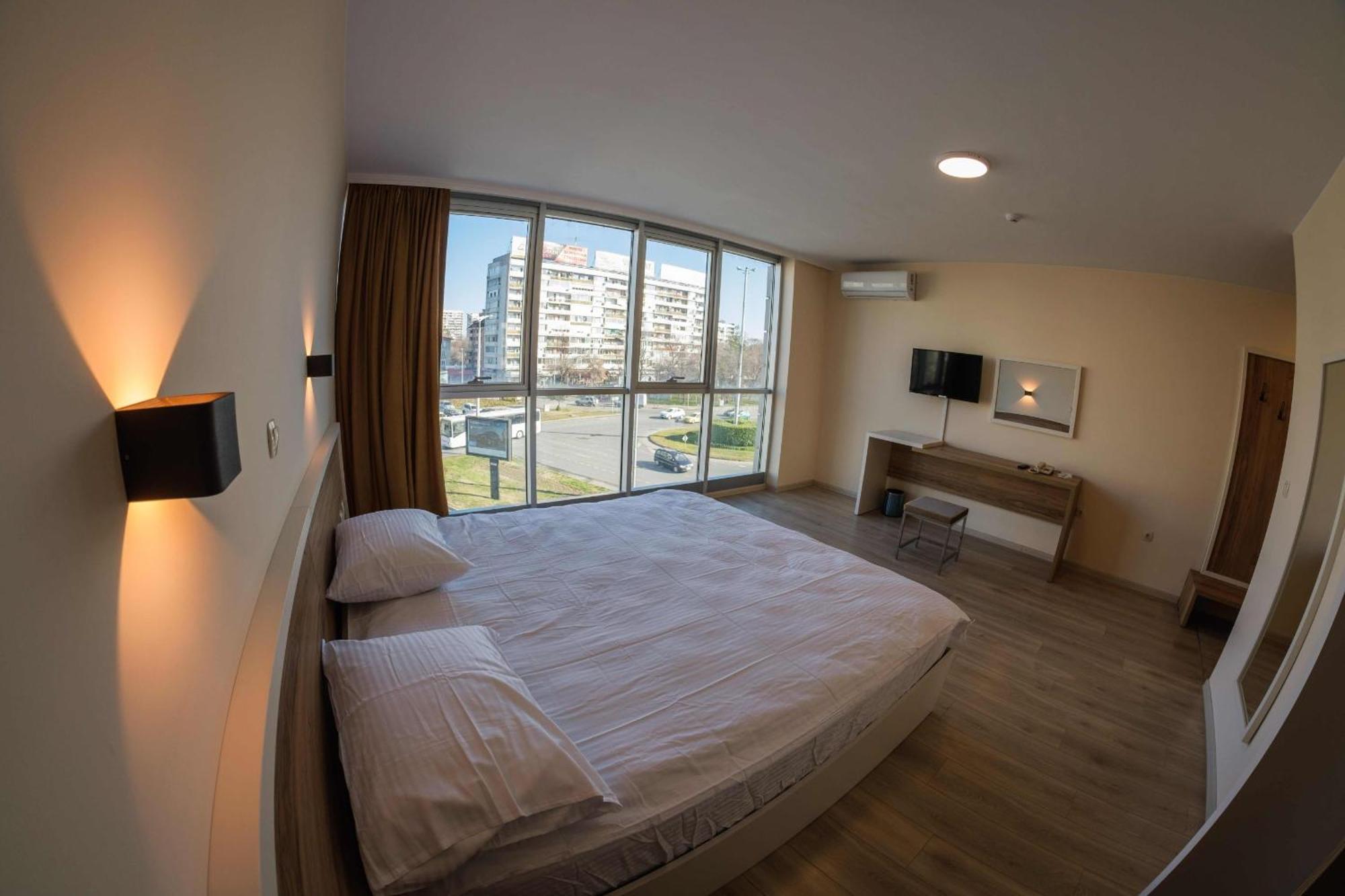 Hotel Bayko プロヴディフ エクステリア 写真